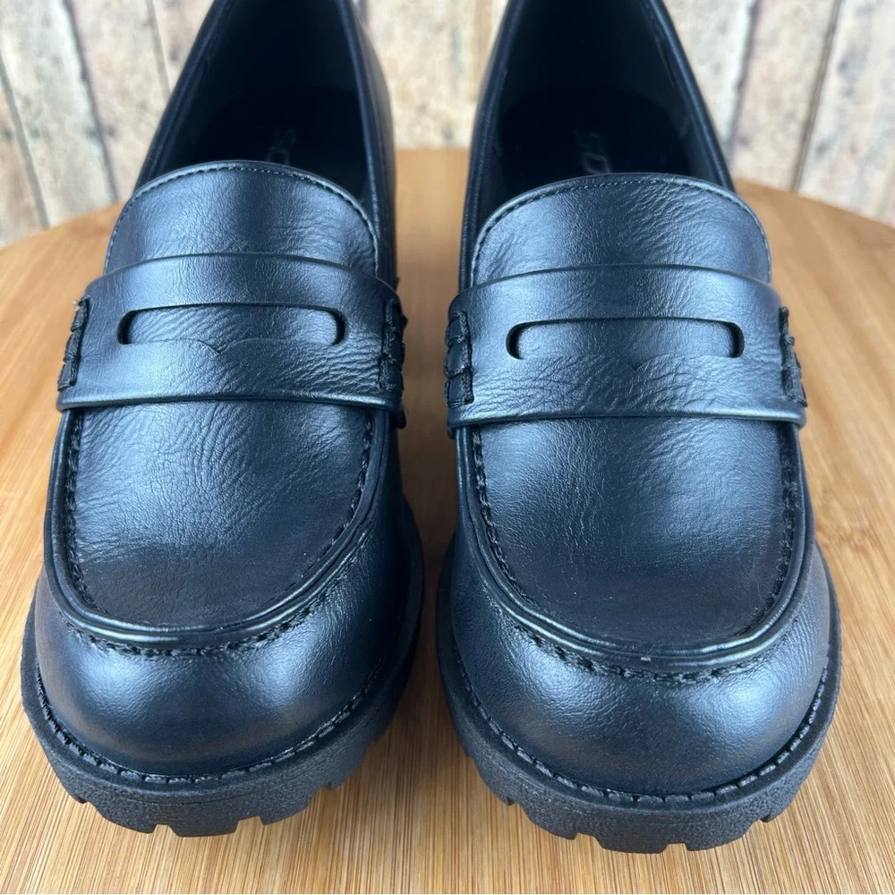 Soda Black Chunky Platform Penny Loafers